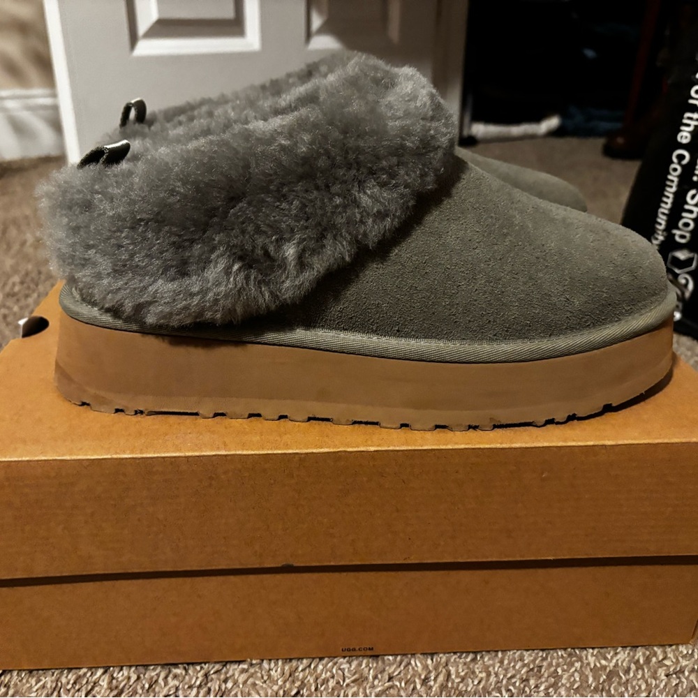 UGG Women's Tazzelle Slippers - Picture 4 of 6
